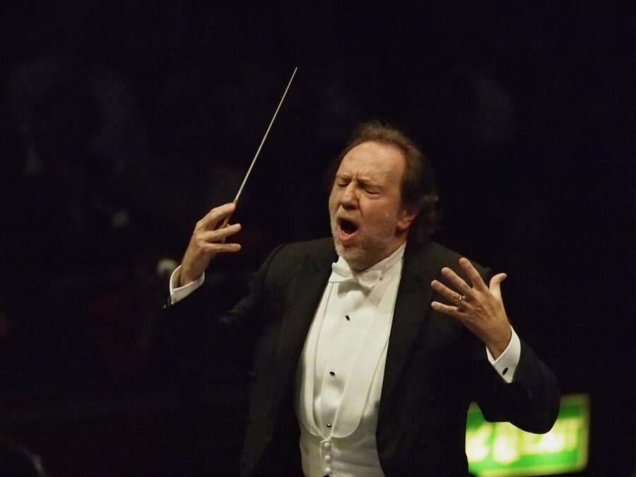 RICCARDO CHAILLY conducts the LEIPZIG GEWANDHAUS ORCHESTRA at the BBC PROMS